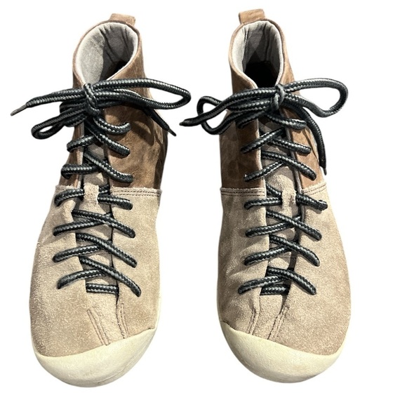 Keen East Side Ankle Bootie in Brown and Tan Leather and Suede. Women’s Size 5.5 - Picture 2 of 10